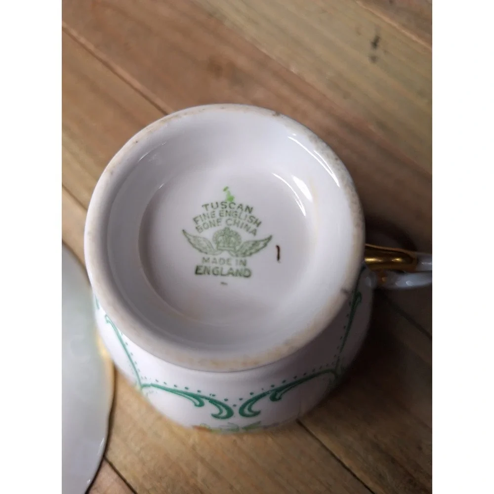 Vintage Tuscon Floral Bone China‎ Teacup & Saucer Set Gold Gilt Green Scrollwork